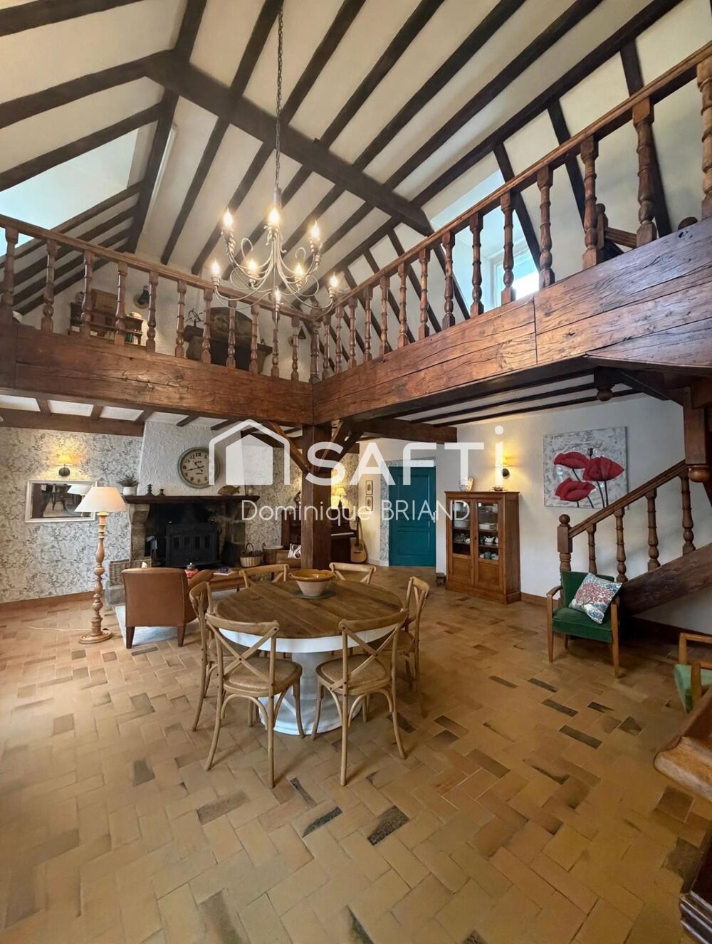 Vente Maison Ancien bar transformé en maison en pierre d'habitation  au cœur de Tréguier Treguier