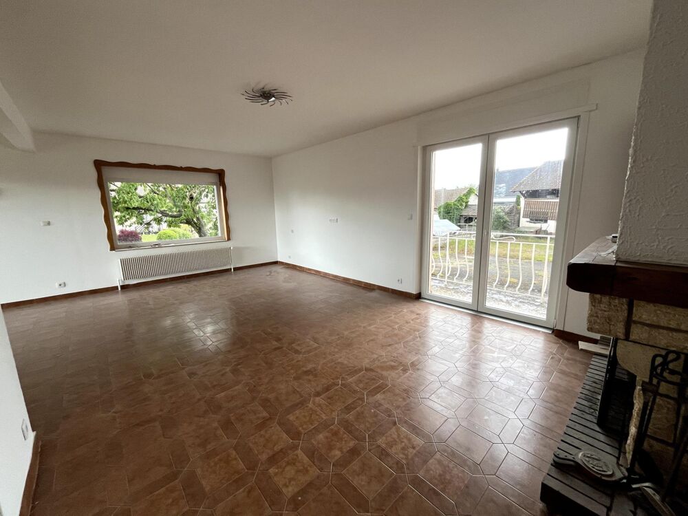 Vente Maison Belle maison plain-pied de 151 m² avec 4 chambres et sous-sol complet sur 16,50 ares à Hirtzfelden Hirtzfelden