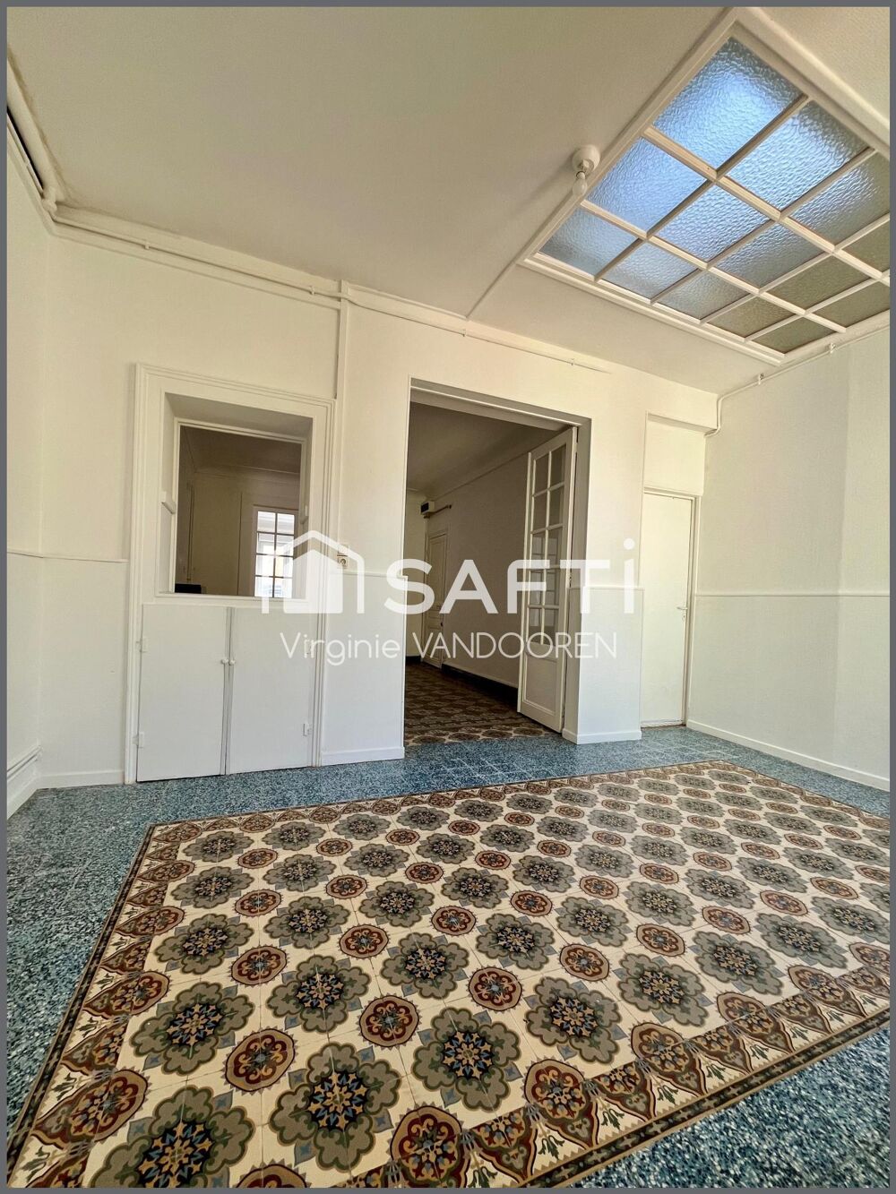 Appartement de caractère avec cour, à deux pas de la mer