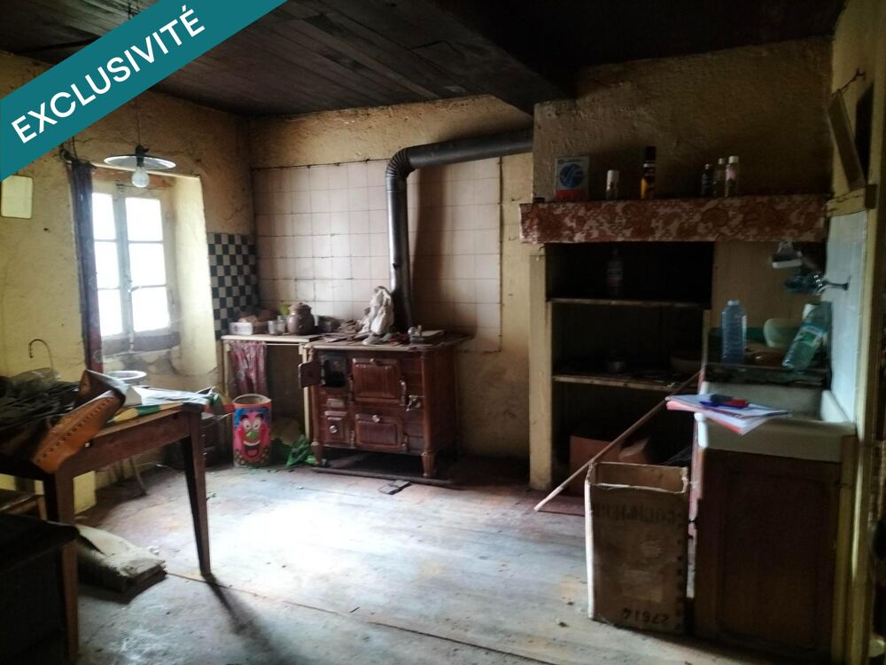 Vente Maison Maison de ville mitoyenne traverssante, entièrement à rénover Courpiere