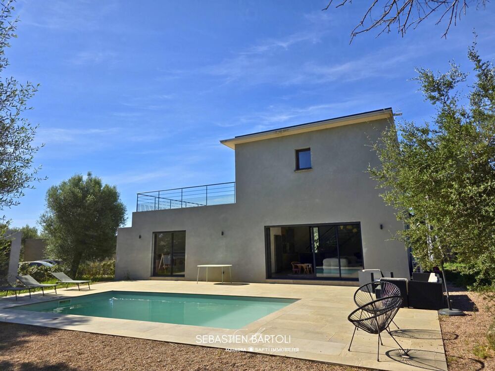 Villa contemporaine T5 de 135m2 avec piscine