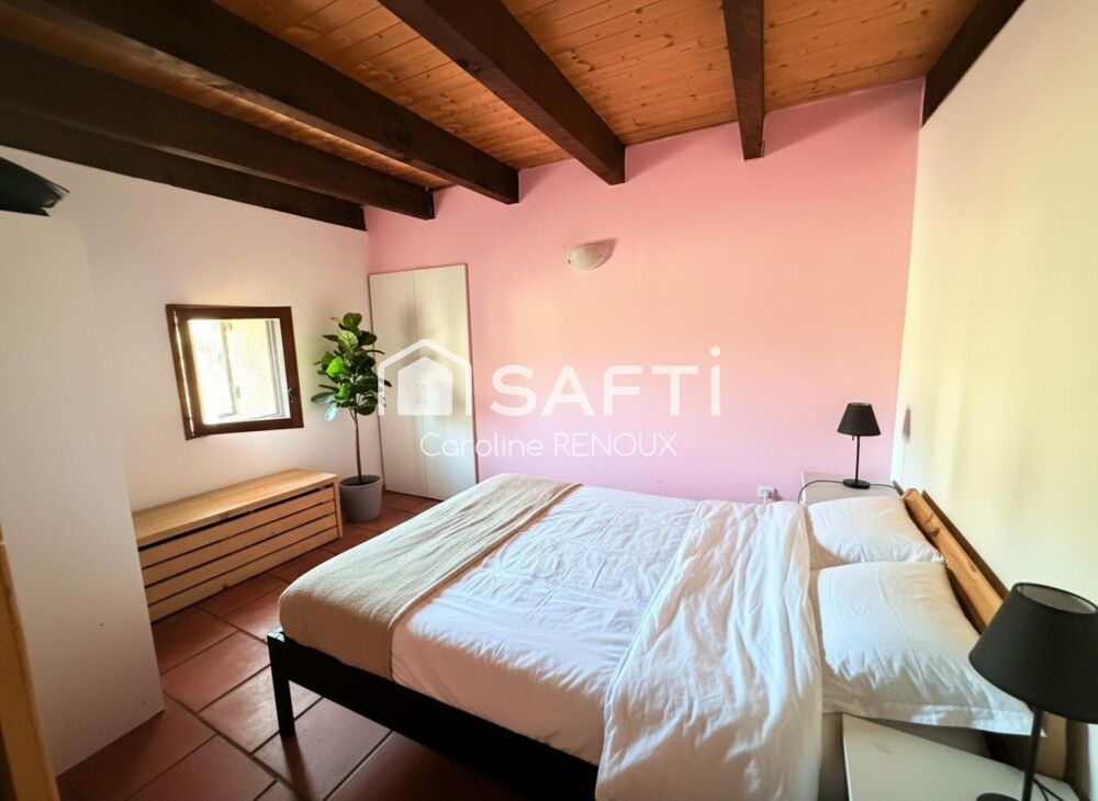 Vente Appartement Lauris centre - Appartement de caractère avec poutres apparentes et trois chambres Lauris