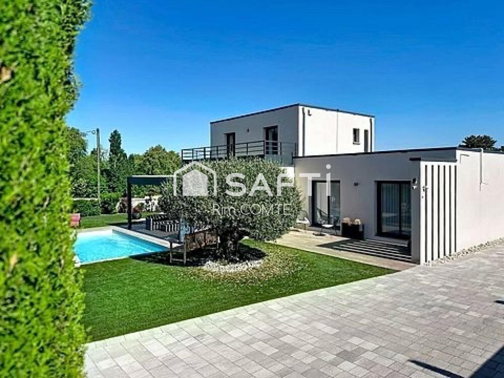 Vente Maison Villa d'architecte haut de gamme avec piscine, espace bien-être et vue dégagée!! Beausemblant