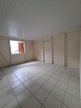  Appartement à louer 3 pièces 76 m²