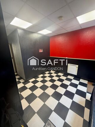  Immeuble � vendre 68 m�