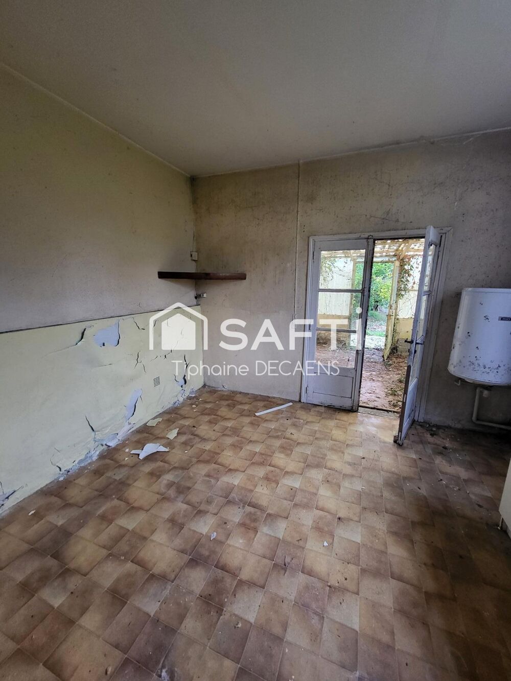 Vente Maison Terrain constructible avec maison a rénové 62m2 Chinon