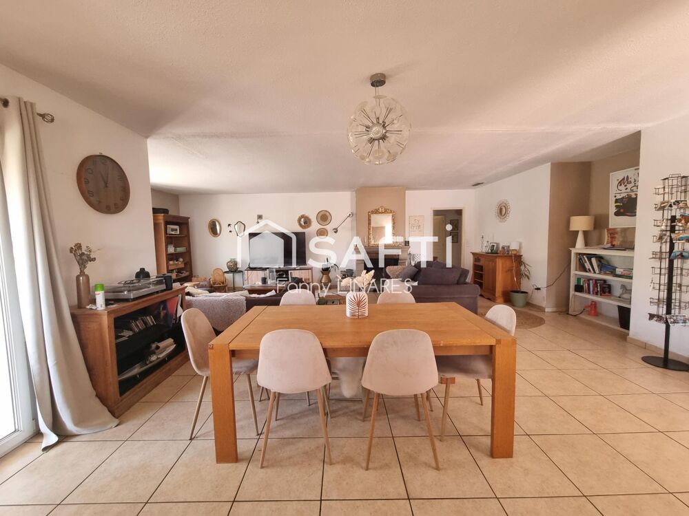 Villa 5 chambres de plain-pied quartier Massilia