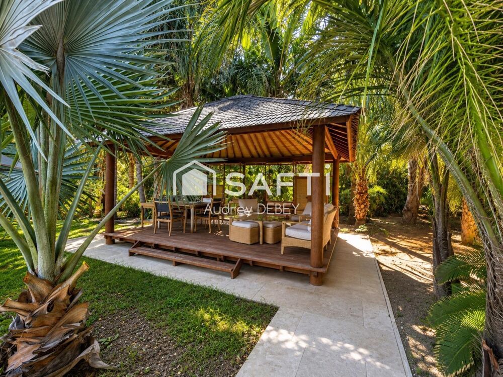 Vente Maison Sanary-sur-Mer – Propriété d'exception vue mer, à pied du port  Adresse ultra privilégiée ! Visite interactive immersive 360° di Sanary-sur-mer