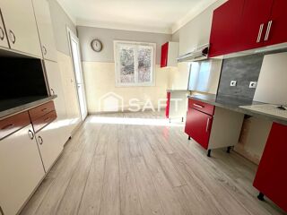  Appartement à louer 4 pièces 96 m²