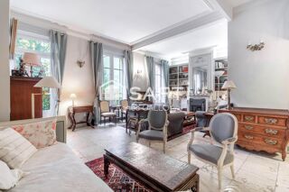 Vente Appartement Duplex esprit maison au cœur de la ville avec jardin et parking Versailles
