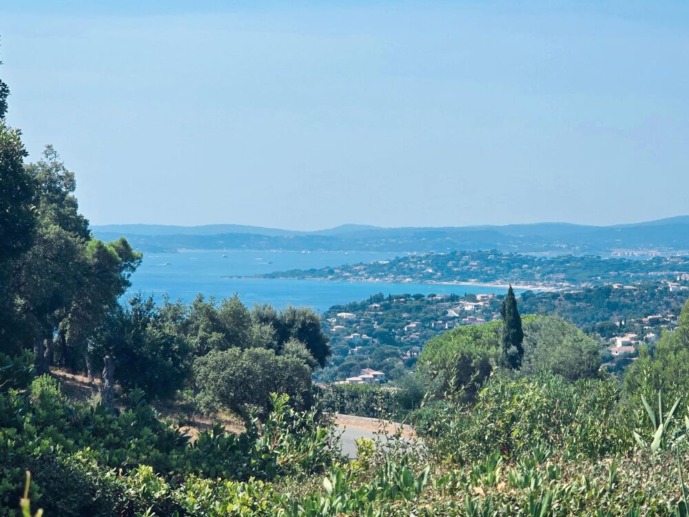 Appartement 3 pièces 54 m² · à Roquebrune-sur-Argens · 54 m² · 319 000 €