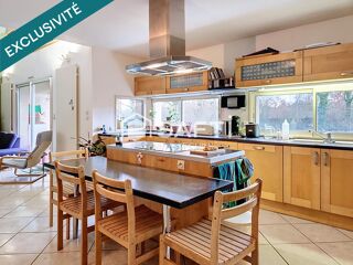  Maison � vendre 9 pi�ces 249 m�