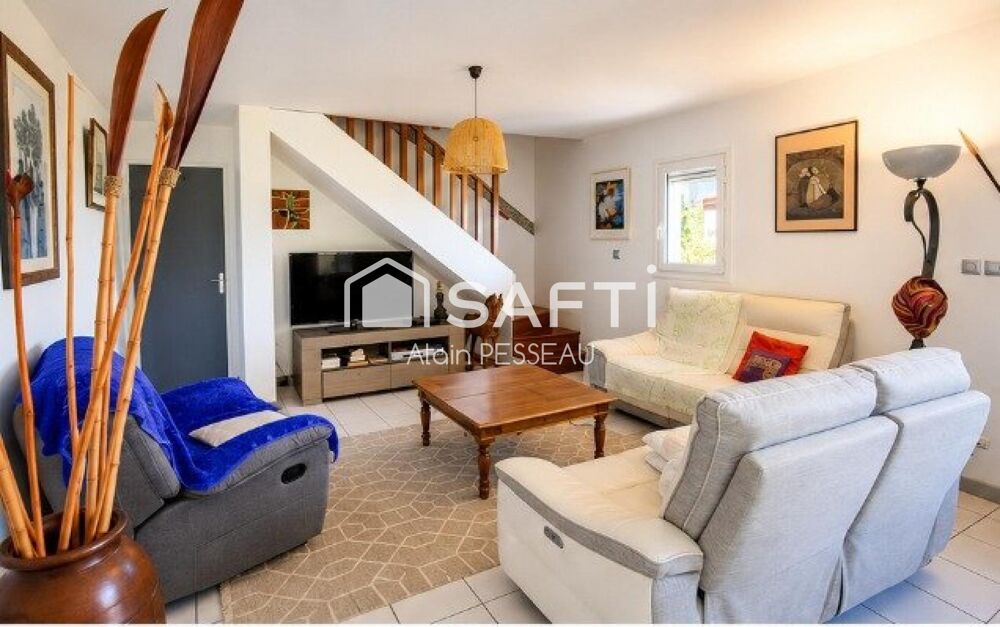 Superbe villa à Montvert avec dépendance locative