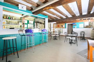  Immeuble � vendre 1300 m�