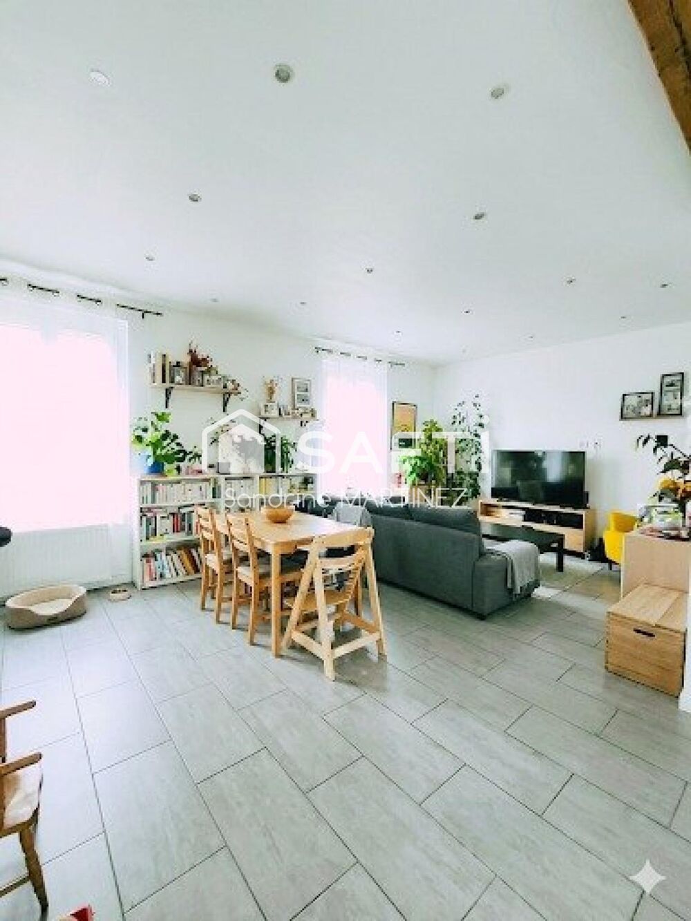 A Bornel même, bel intérieur sans travaux !!