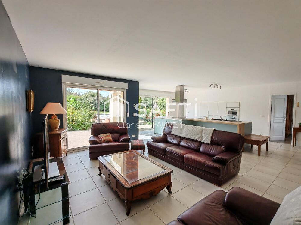 Belle maison contemporaine familiale de 2008
