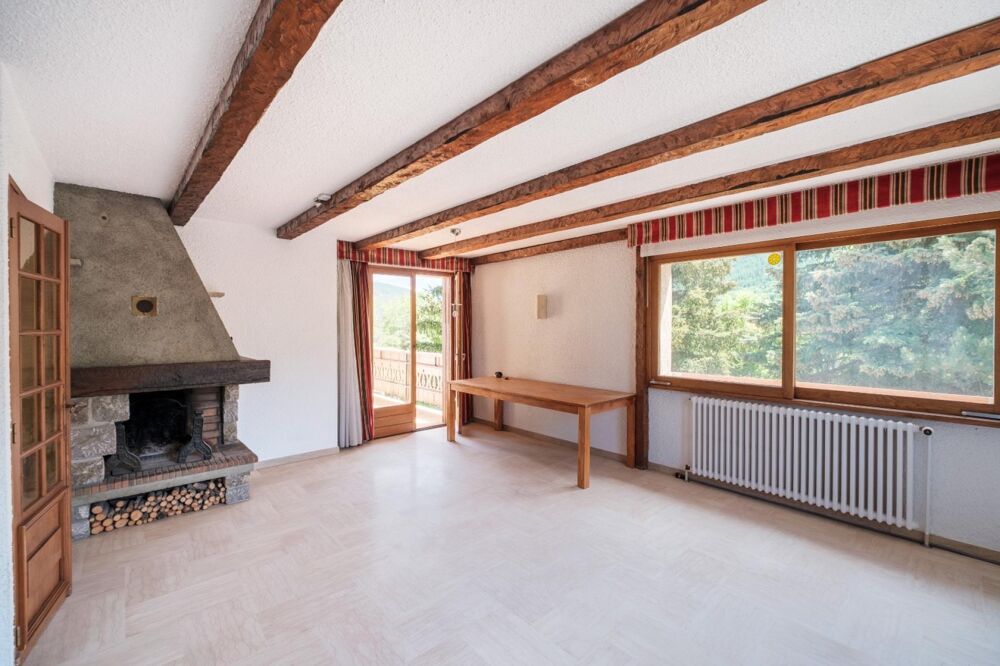Propriété à fort potentiel avec vue panoramique