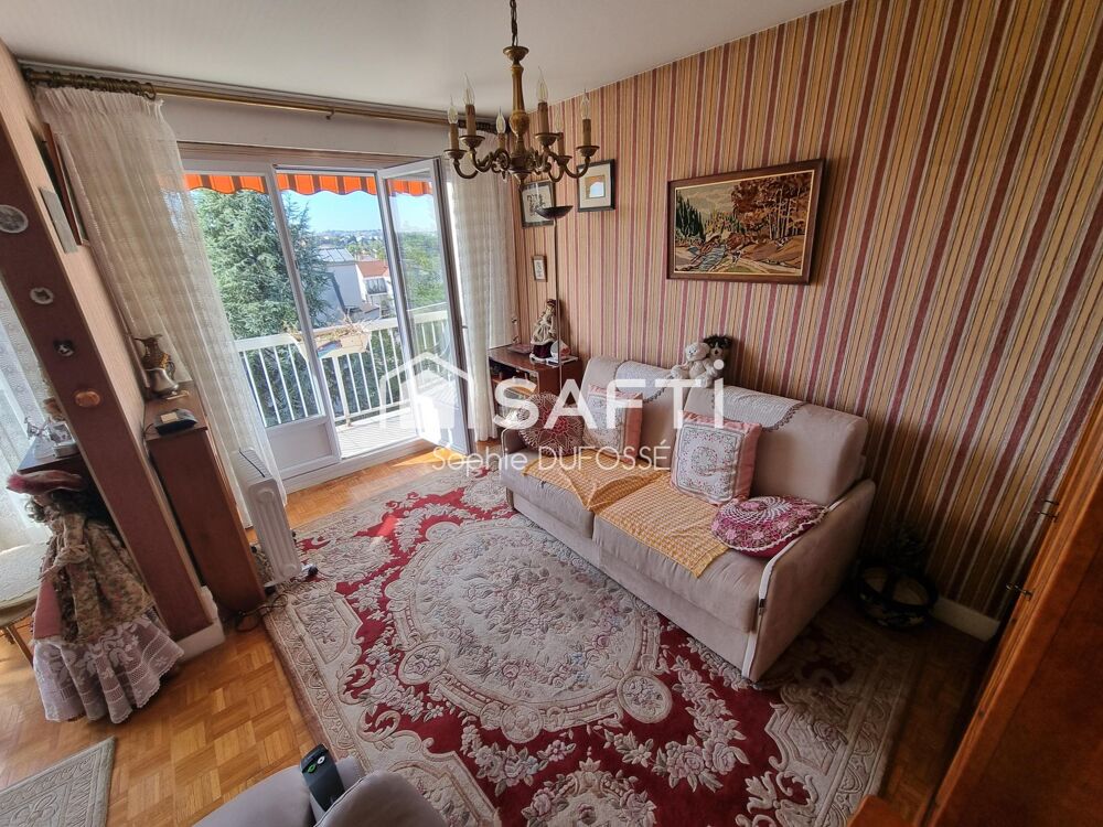 Vente Appartement Proche commerces et gare, Appartement T3 de 63,02 m2 avec balcon filant,  cave et place de parking intérieure Bry-sur-marne