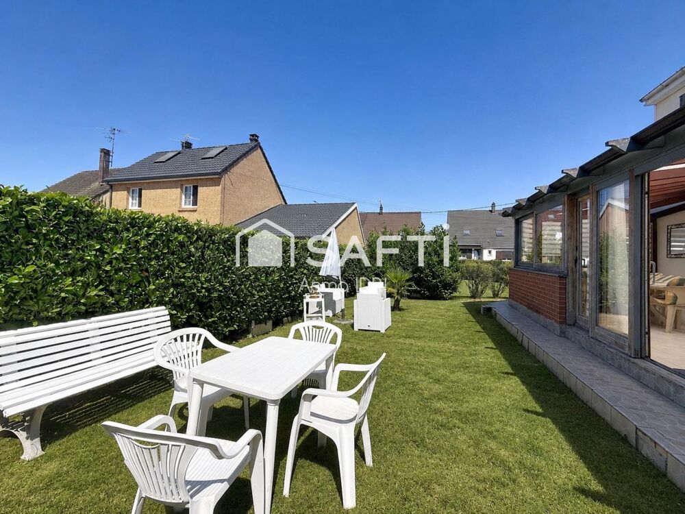 Maison semi-mitoyenne par le garage à Noyelles-Godault