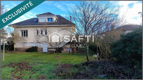   Au coeur de Montbazens, commerces et �coles � proximit� Maison - 9 pi�ce(s) - 200 m�