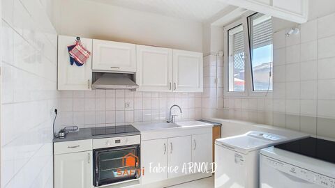   APPARTEMENT LUMINEUX, SPACIEUX ET PLEIN DE CHARME Appartement - 3 pi�ce(s) - 102 m�