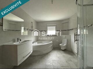  Immeuble à vendre 840 m²