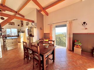  Maison � vendre 6 pi�ces 213 m�