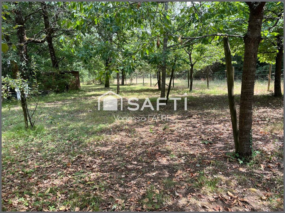 Vente Terrain Terrain constructible de 1673 m2 situé à DAIGNAC (33) Daignac