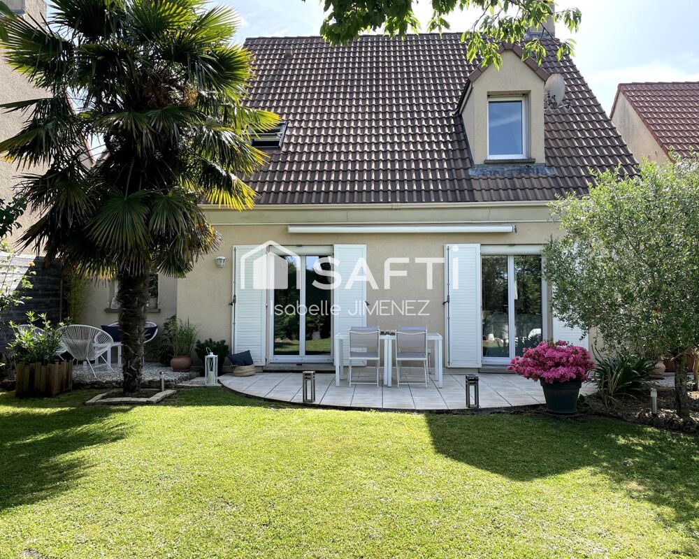 Volume, tranquillité et proche de tout pour cette belle maison de 4 chambres !