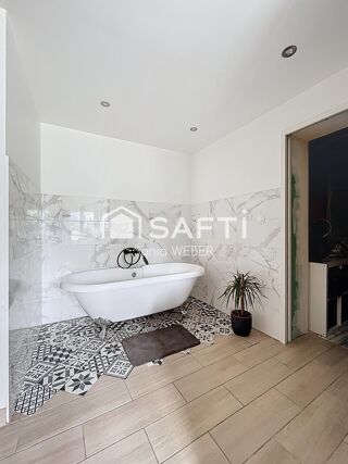 Maison à vendre 6 pièces 245 m²