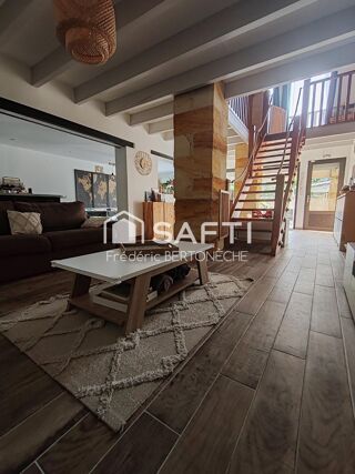  Maison � vendre 7 pi�ces 180 m�