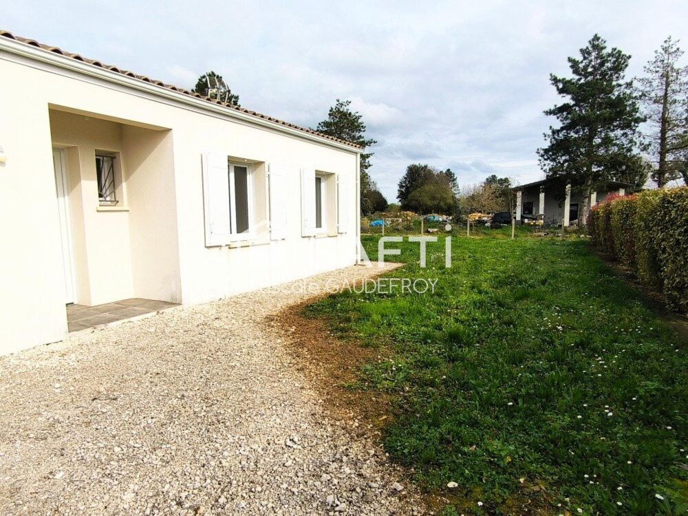 MAISON DE PLAIN-PIED AVEC JARDIN, ENVIRONNEMENT CAMPAGNE !