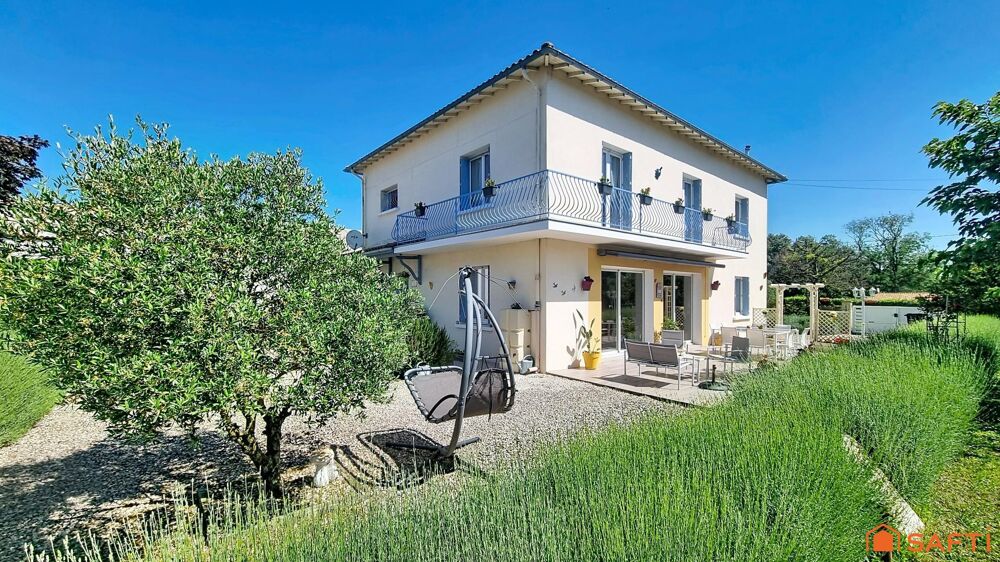 MAISON FAMILIALE - BEAUX VOLUMES  SECTEUR CALME