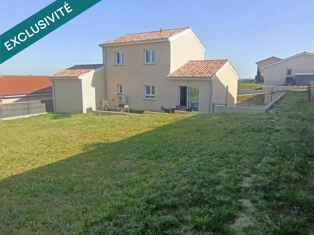 Idéalement située à Hurigny, cette maison individuelle de 2024 est idéale pour une famille