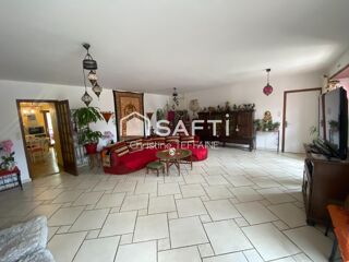  Maison � vendre 10 pi�ces 230 m�