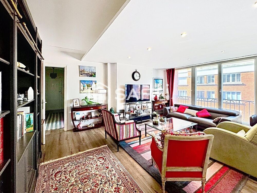 Vente Appartement Lille T4 – 101 m², vue Treille, gares à 6 minutes à pied Lille