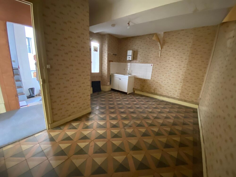 Vente Immeuble Spécial investisseur, bel immeuble de rapport à rénover Loches