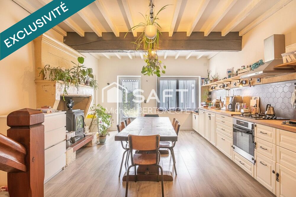 Vente Maison Maison avec jardin, garage et dépendances à vendre à Saint-Germain-de-la-Rivière – 77 m² – 2 chambres Saint-germain-de-la-riviere