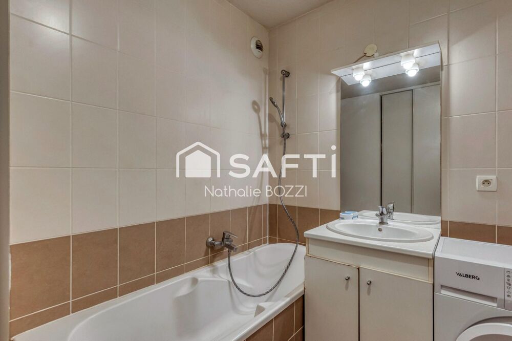 Vente Appartement T1 bis de 35 m², résidence récente avec ascenseur, chauffage urbain, tram et commerces à pied Grenoble