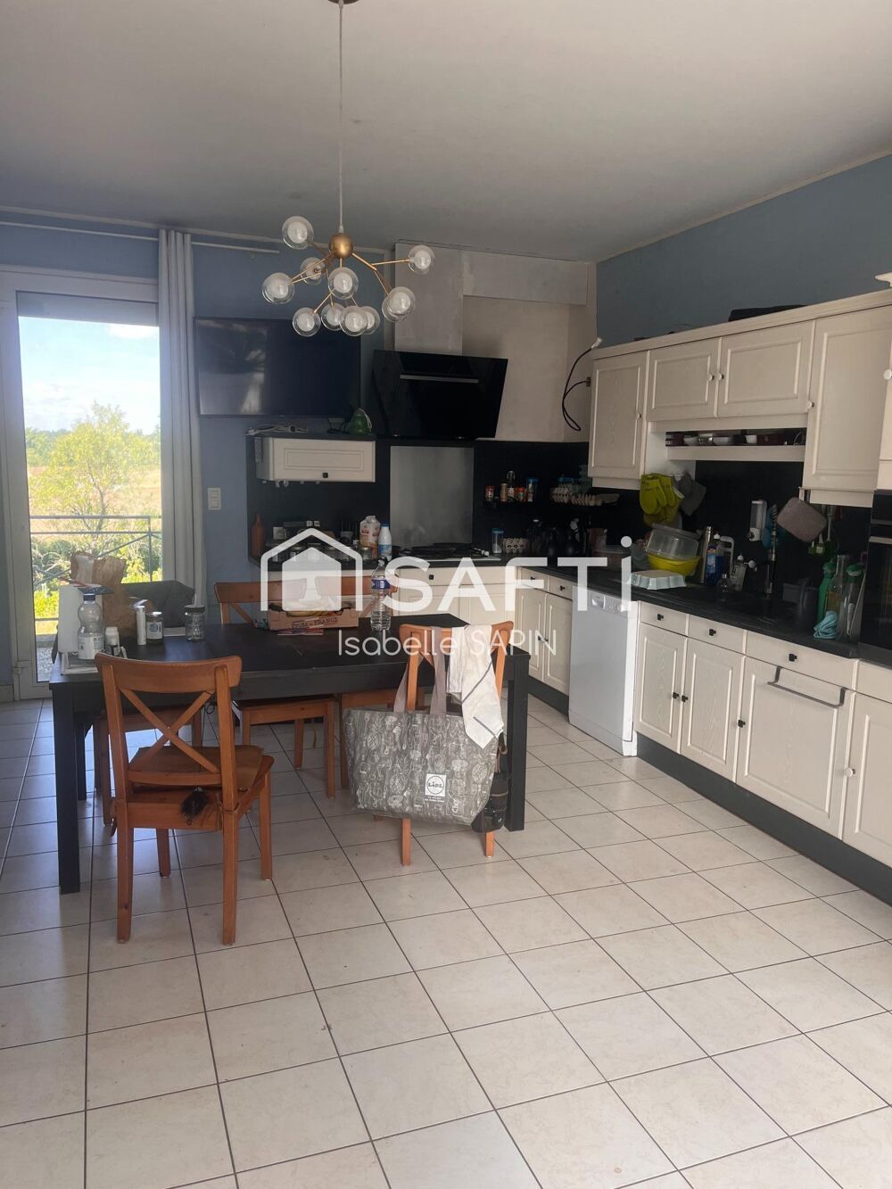 � vendre  Maison Neuville-de-Poitou (86170)