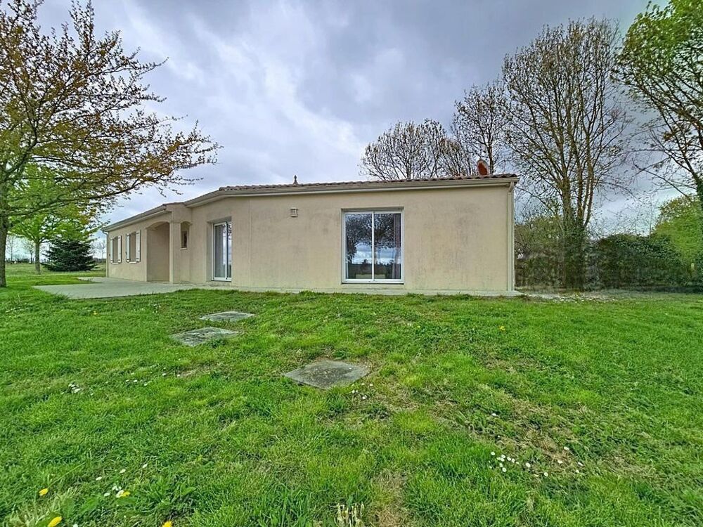 Vente Maison Maison familiale 121 m² avec grand terrain entre Cognac et Pons Lonzac