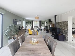  Maison � vendre 8 pi�ces 236 m�