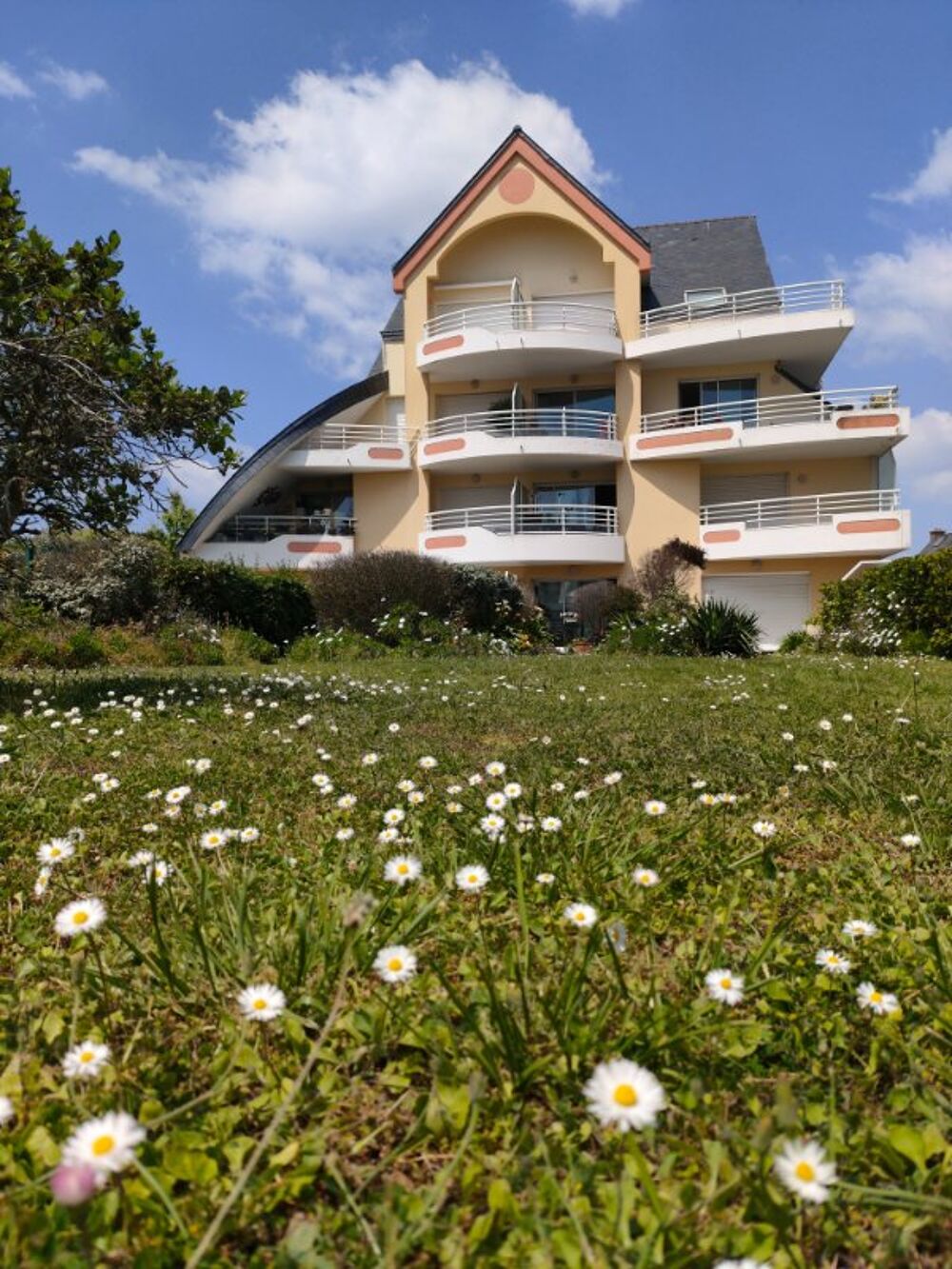 Appartement duplex de standing 4 pièces 107 m², 87 m² Carrez,