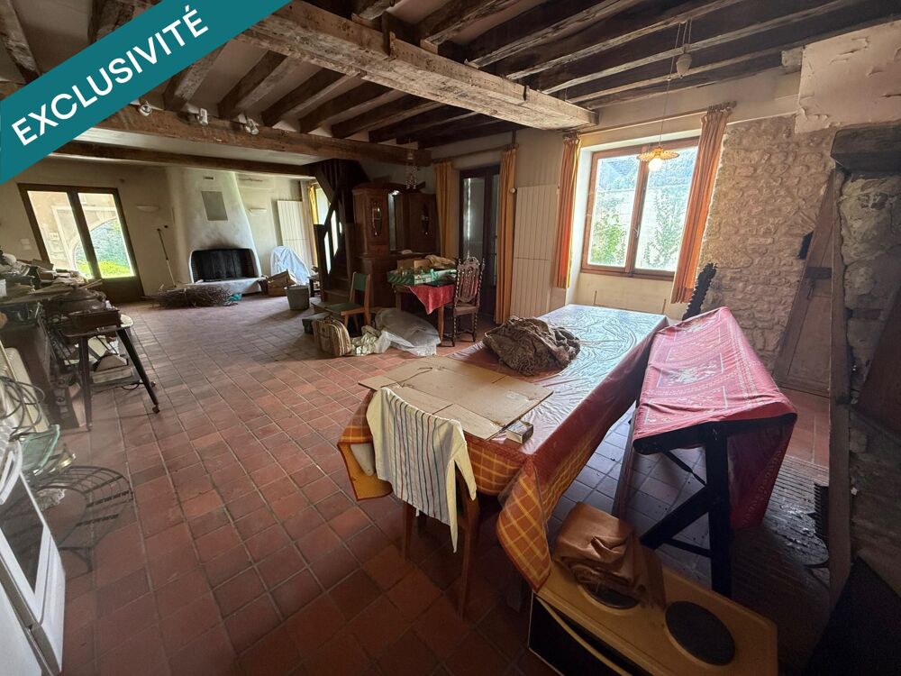 Maison d'autrefois avec four à pain