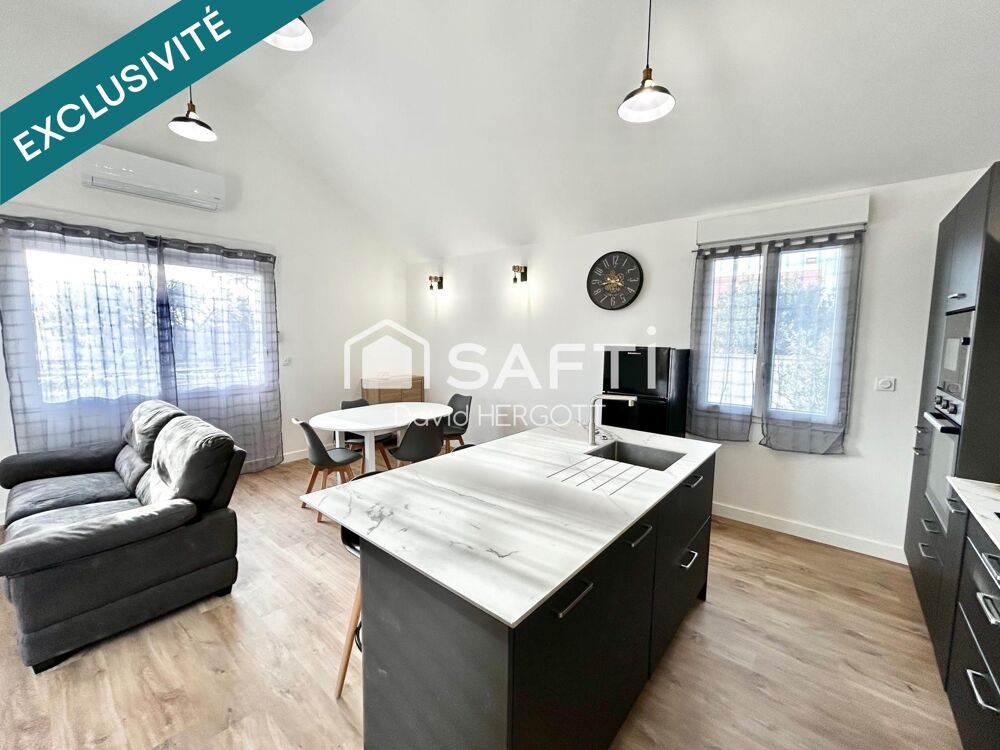 Propriété composée de deux logements rénové et entièrement meublées  755 m² de terrain clôturé