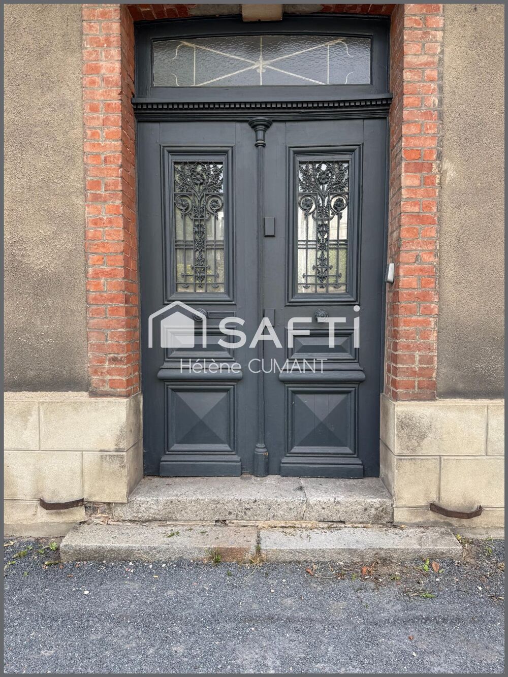 Vente Maison Hôtel particulier entièrement rénové - 11 suites parentales - parking - jardin de 700 m². Lisieux