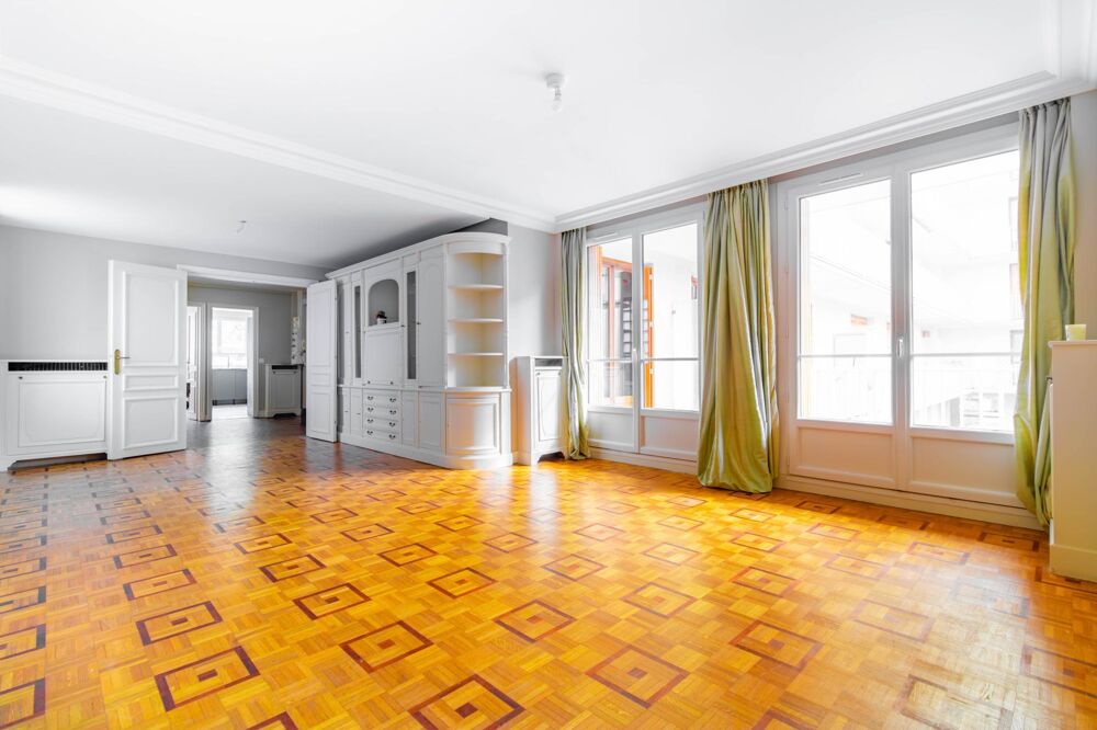 Emplacement central - familial - pratique - confortable