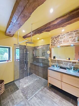  Maison à vendre 7 pièces 215 m²