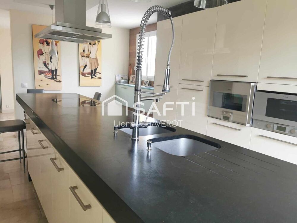 Vente Maison Maison 4 chambres en impasse, 200m², 1000m² terrain, piscine Frontignan