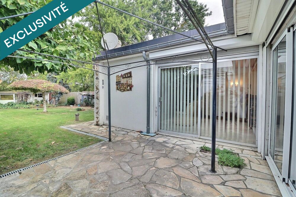 Vente Maison Maison de plain-pied, au potentiel d'environ 100m2 habitables, avec jardin clos à dos de champs de 588m2,  double garage indépen Jenlain